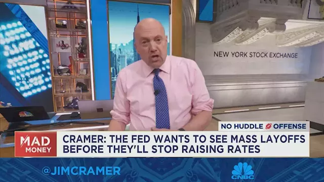 Cramer says December business activity data suggests the Fed's rate-hiking campaign is suceeding