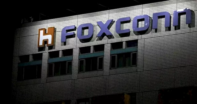 Taiwan to fine Apple supplier Foxconn for unauthorised China investment