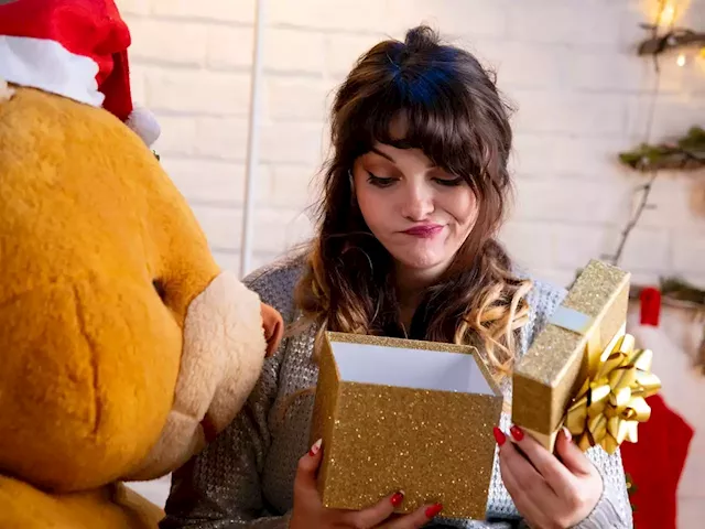 These are the 'worst' Christmas gifts, a survey shows – and why some think candles should make the list | Business Insider