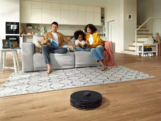 Roomba says leaked pictures including one of a woman on the toilet were taken by test vacuums | Business Insider