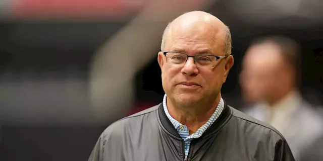 Billionaire investor David Tepper would 'lean short' on stock market because central banks are saying 'what they’re going to do'