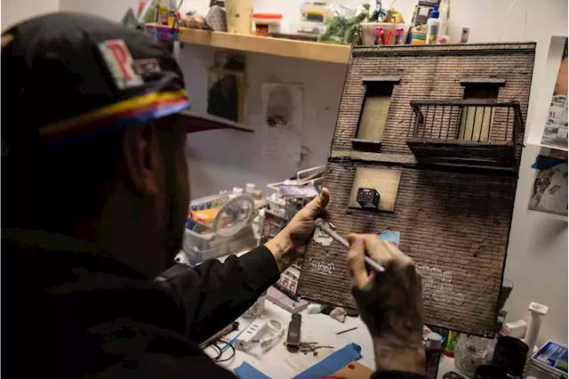 New York artist turns tiny hip hop street scenes into profitable business