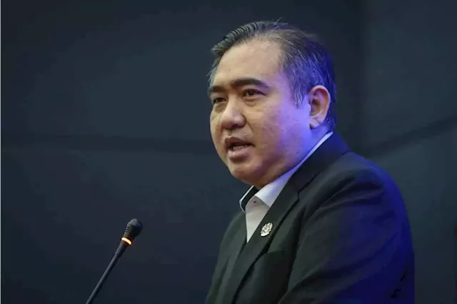 Loke says no plans for fixed air fares, confident airline industry will pick up 2023