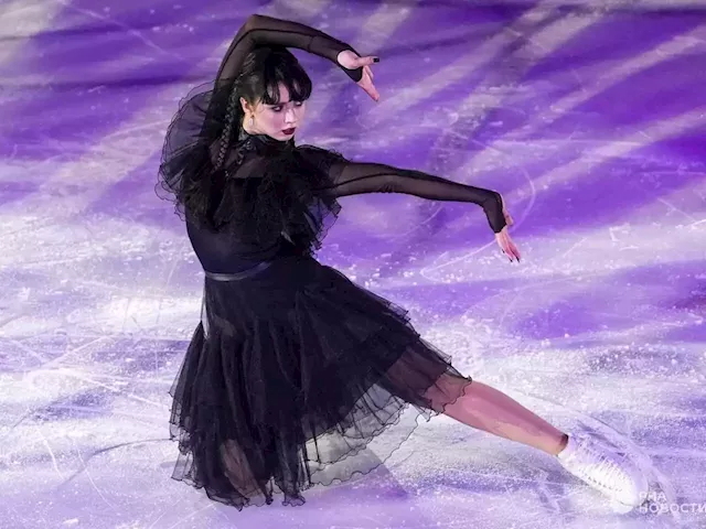 WATCH | Russian figure skater Kamila Valieva recreated Jenna Ortega's viral 'Wednesday' dance on ice | Business Insider