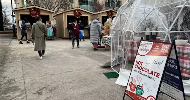 A sneak peek inside the Holly Jolly Market in downtown London, Ont. - London | Globalnews.ca