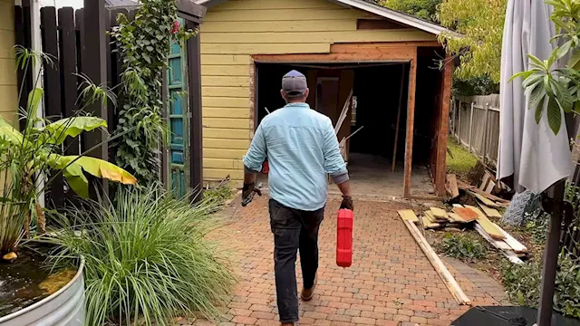 Central Texas company fights pollution through reclaimed wood projects