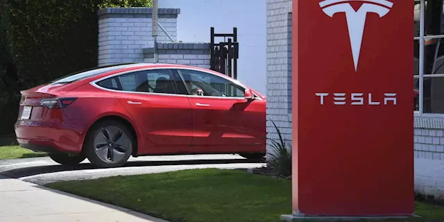 Tesla is not alone: 20 (and a half) other big stocks had their worst year on record