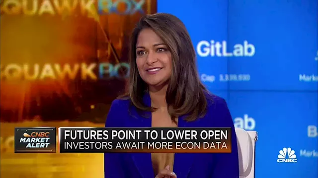 Investors should prepare for a volatile market in January, says BofA's Savita Subramania