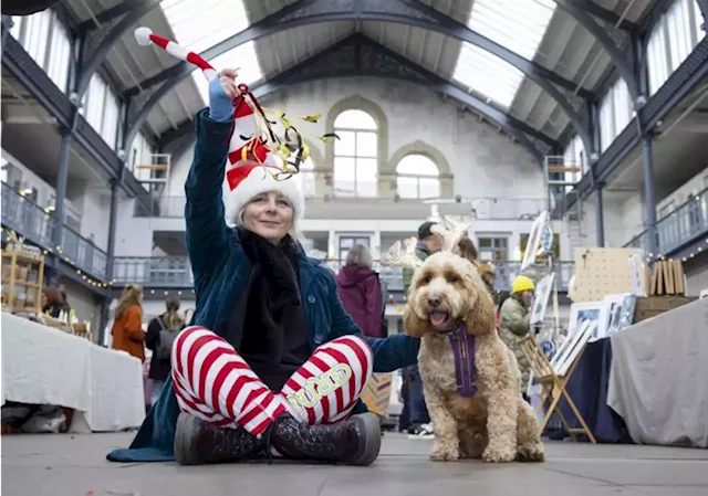 Thousands flock to Glasgow winter arts and craft market in city venue