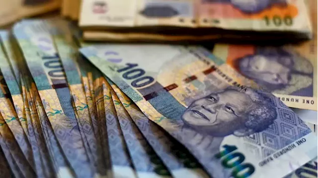 South African currency edges closer to R15 to the dollar mark - SABC News - Breaking news, special reports, world, business, sport coverage of all South African current events. Africa's news leader.