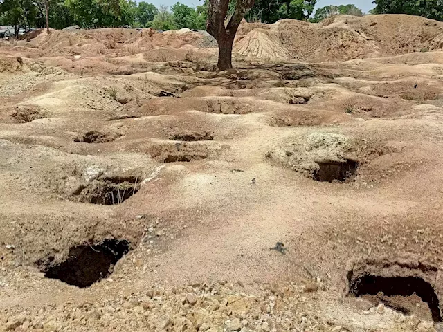 Burkina Faso investigates blast that killed over 60 at gold miners market