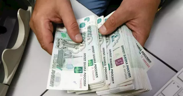 Rouble sinks, stocks plunge as Russia recognises Ukraine breakaway regions | Malay Mail