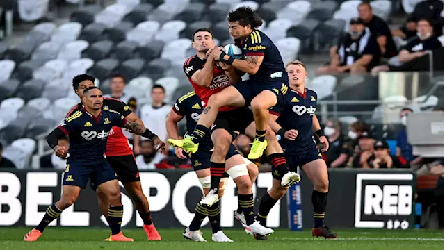 Crusaders show class as Hurricanes storm to comeback win - SABC News - Breaking news, special reports, world, business, sport coverage of all South African current events. Africa's news leader.