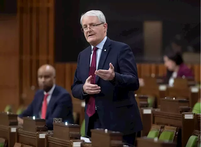 Newly unredacted emails raise further questions about role of federal transportation minister’s office and airline industry in watchdog’s refund statement