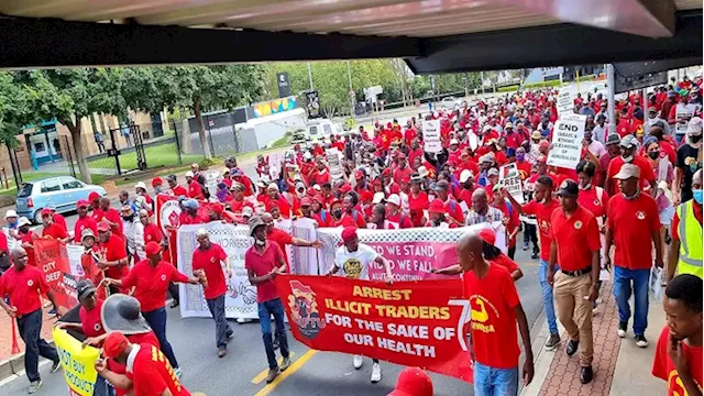 Trade union Giwusa meets with striking Clover workers in Polokwane - SABC News - Breaking news, special reports, world, business, sport coverage of all South African current events. Africa's news leader.