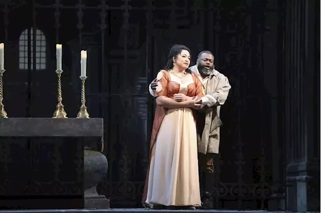 Lyric Opera’s ‘Tosca’ breaks gender and racial barriers — ‘it’s about time’ — but is also business as usual, and beautifully so