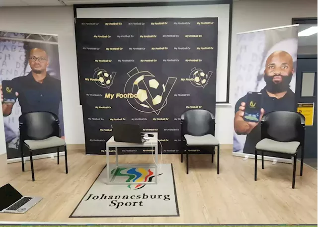 Orlando Pirates’ former stars Manyisa and Mhlongo launch smart football business