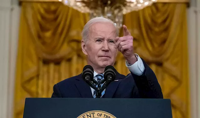 Biden Calls Out Oil and Gas Companies as Oil Prices Drop But Gas Remains High