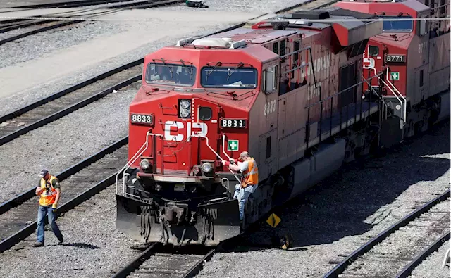 Industry groups call on Ottawa to stop potential CP Rail work stoppage