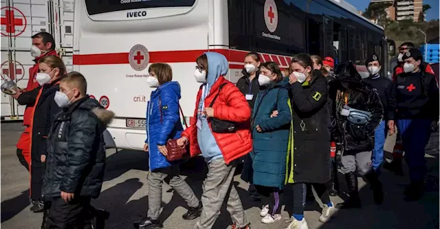 Up to 40,000 Ukrainian refugees expected to arrive by late April | Business Post