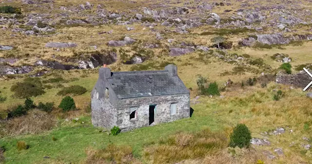 House hunters torn as derelict Kerry home 'in ruins' hits market for €175,000