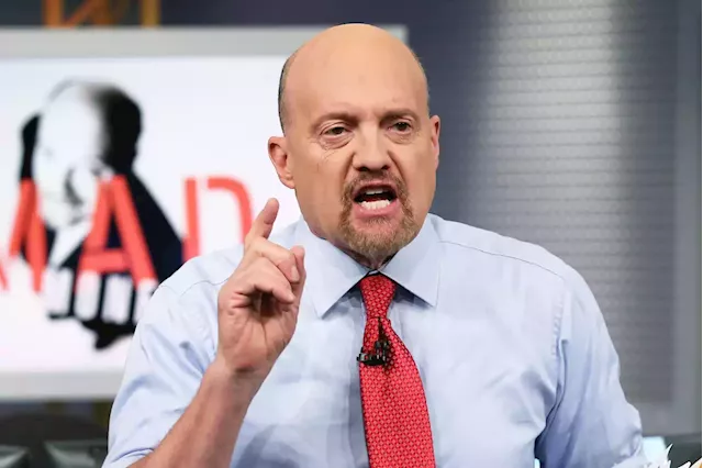 Jim Cramer Tells Investors to ‘Bow Down to the Fed' and Beware of False Market Optimism