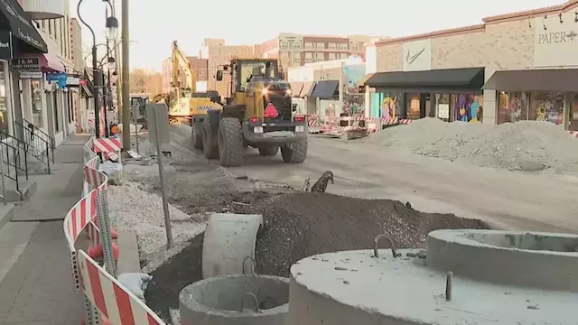 Business continues in downtown Naperville even as major renovations get underway