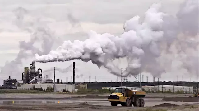 How much are taxpayers really subsidizing Canada's fossil fuel industry? | CBC News