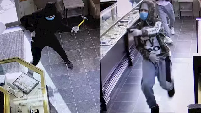 Smash and grab jewelry robbery closes popular West Seattle business for several months