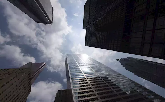 Canada’s biggest banks go on hiring spree despite tight labour market, rising inflation