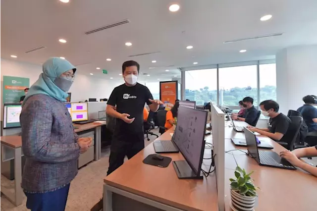 President Halimah commends KooBits Learning for pivoting business model during pandemic