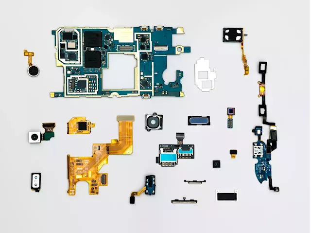 Big tech companies are finally making devices easier to repair