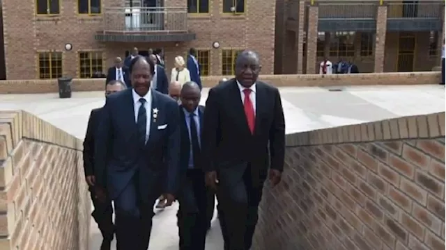 Ramaphosa pays courtesy visit to Zion Christian Church in Limpopo - SABC News - Breaking news, special reports, world, business, sport coverage of all South African current events. Africa's news leader.