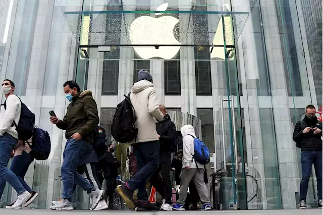 Apple Store workers in Atlanta are forming a union 'because we love this company' | Engadget