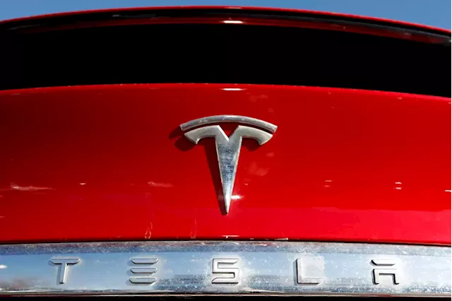 Tesla's 1Q Earnings Are 7 Times Greater Than A Year Ago