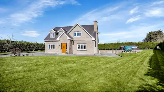 This spacious country home in Co Cavan is on the market for €299,000 | IMAGE.ie