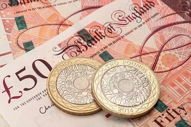 GBP/USD clings to the 1.3110s area amid a risk-off market mood on Russia-Ukraine