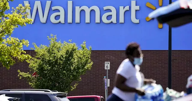 Walmart boosting pay for in-house truckers up to $110,000 in a tight job market