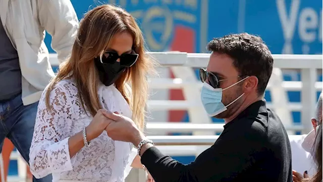 Jennifer Lopez and Ben Affleck get engaged - SABC News - Breaking news, special reports, world, business, sport coverage of all South African current events. Africa's news leader.