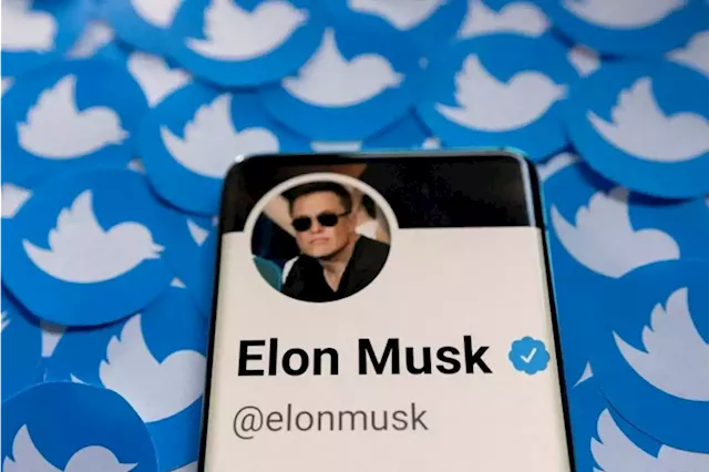 Two Twitter leaders are leaving after Musk's deal to buy company