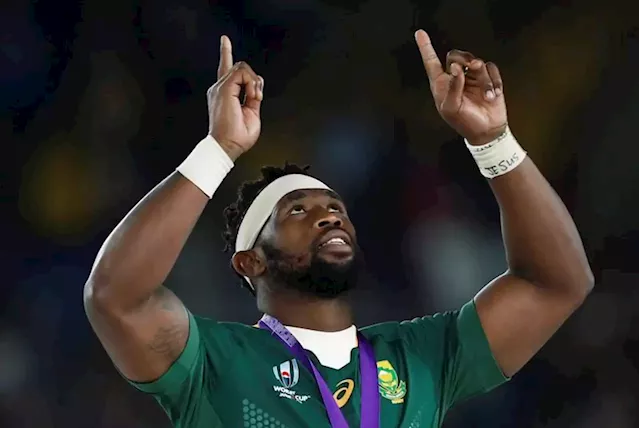 Siya Kolisi honoured by former high school - SABC News - Breaking news, special reports, world, business, sport coverage of all South African current events. Africa's news leader.