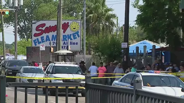 Deadly shooting breaks out at flea market in north Harris County