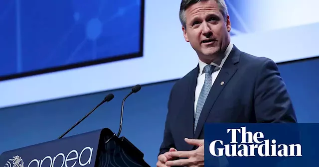 Industry call for Australia to ‘unlock wealth’ of new oil and gas fields at odds with IEA warning