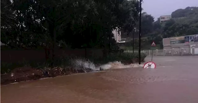 Several roads affected due to flooding in parts of KZN - SABC News - Breaking news, special reports, world, business, sport coverage of all South African current events. Africa's news leader.