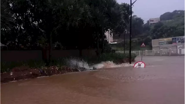 Several roads affected due to flooding in parts of KZN - SABC News - Breaking news, special reports, world, business, sport coverage of all South African current events. Africa's news leader.