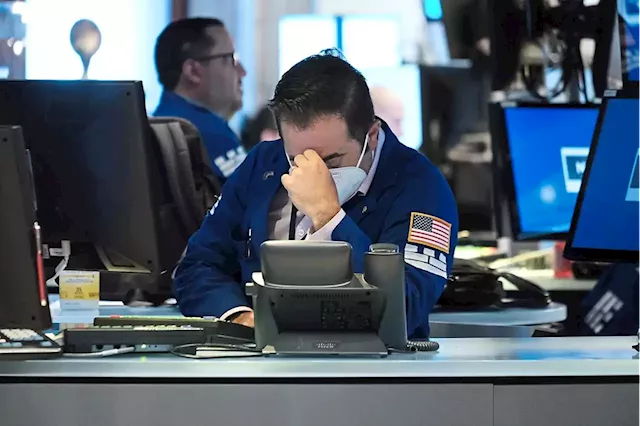 Wall Street is as baffled by stocks as ever