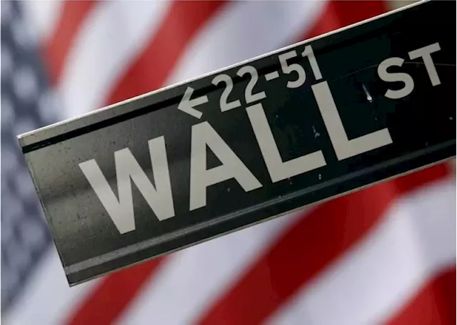 Wall Street rises on growth stocks ahead of Fed minutes