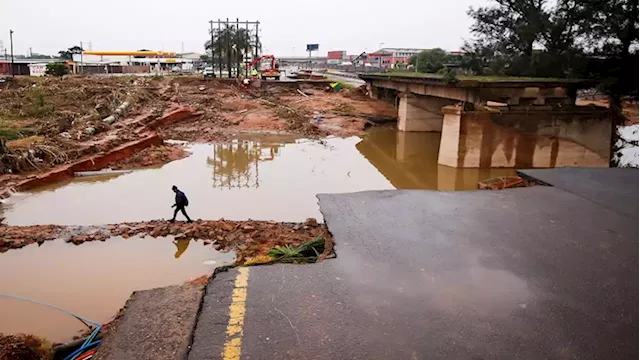 Public Works begins process of building bridges in KZN and Eastern Cape - SABC News - Breaking news, special reports, world, business, sport coverage of all South African current events. Africa's news leader.