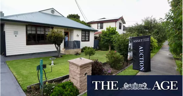 Reserve Bank says property market buoyed as households downsized