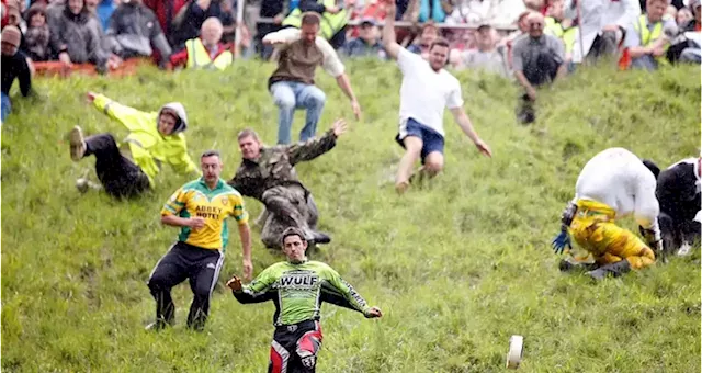 Mayhem assured as Cheese Rolling returns to British sporting calendar - SABC News - Breaking news, special reports, world, business, sport coverage of all South African current events. Africa's news leader.